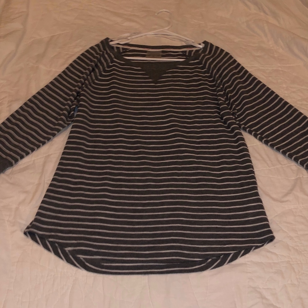 Gray and white long sleeve